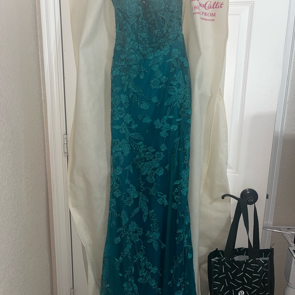 Leopard Print Scarf - Picture 2 of 5